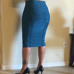 Bebe Skirt